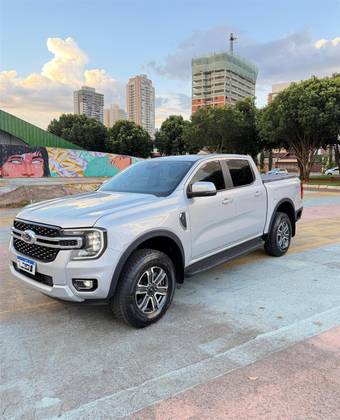 FORD RANGER 3.0 V6 TURBO DIESEL CD XLT 4X4 AUTOMÁTICO FORD RANGER 3.0 V6 TURBO DIESEL CD XLT 4X4 AUTOMÁTICO